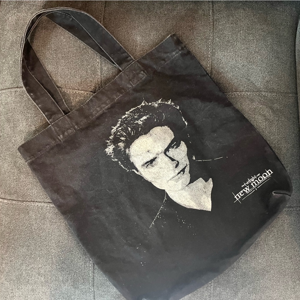 Twilight Saga New Moon Edward Cullen Tote Bag